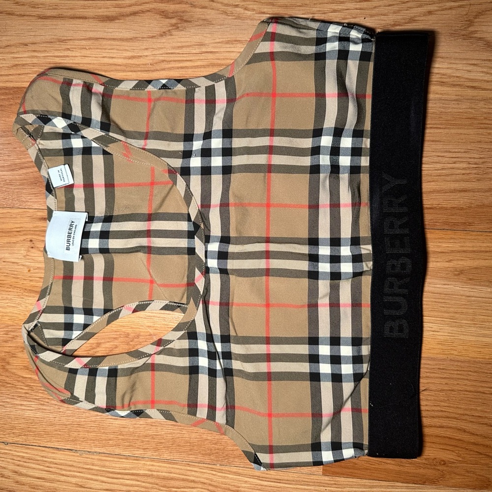 Burberry sports top